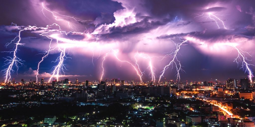 Longest Lightning Bolt Stretches Across 3 Us States Pressmediaofindia 
