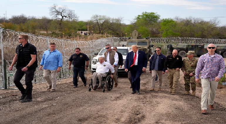 Biden & Trump Visit US-Mexico Border In Reelection Effort ...